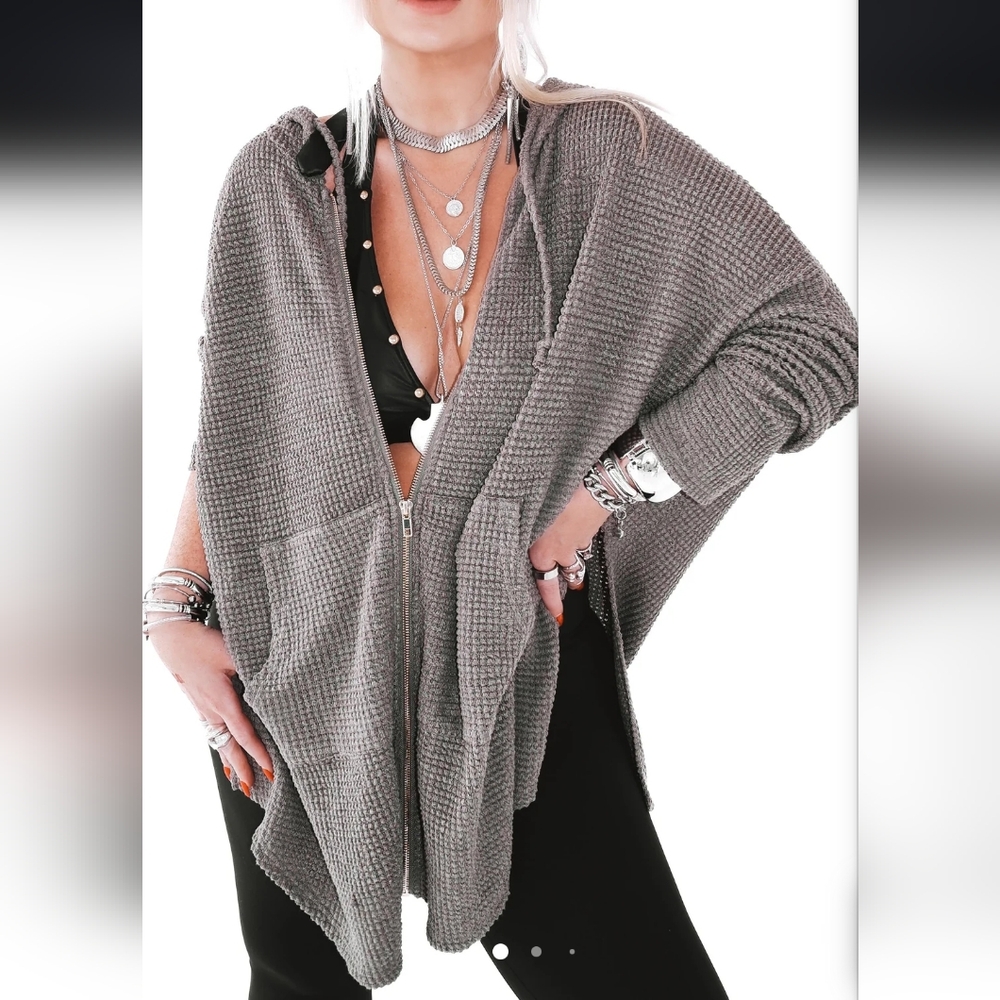 NWOT Pebby Forevee "Caught you lookin" side slit thermal zip up, size 1X/2X
